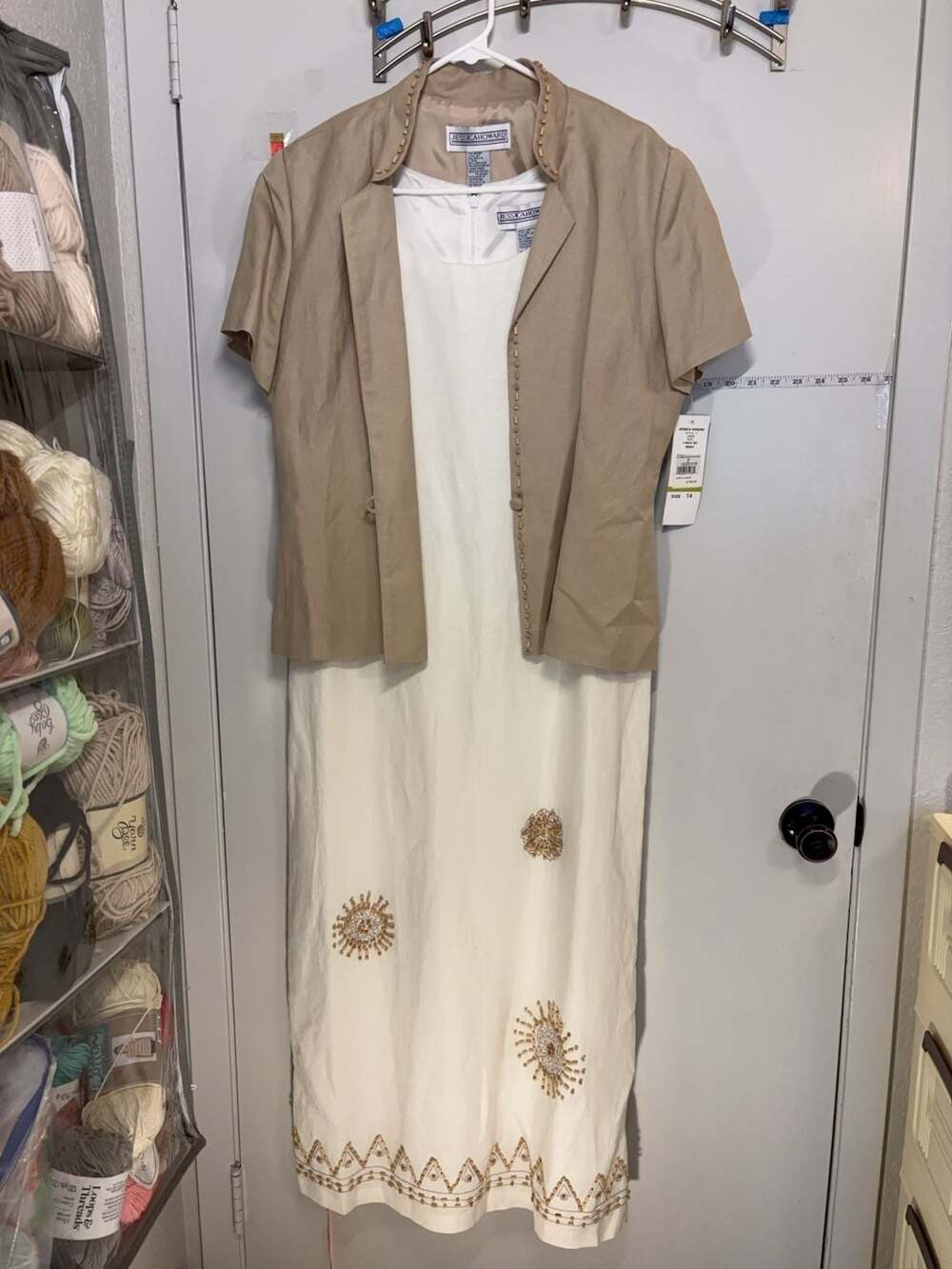 P1: Jessica Howard  2PC Party Dress off White Beaded 14